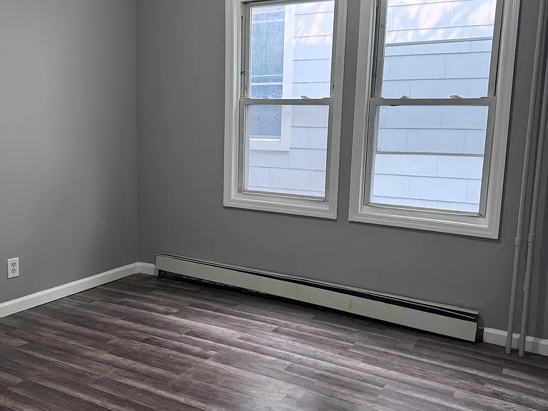 256 Charles Ave #2 — Photo 7