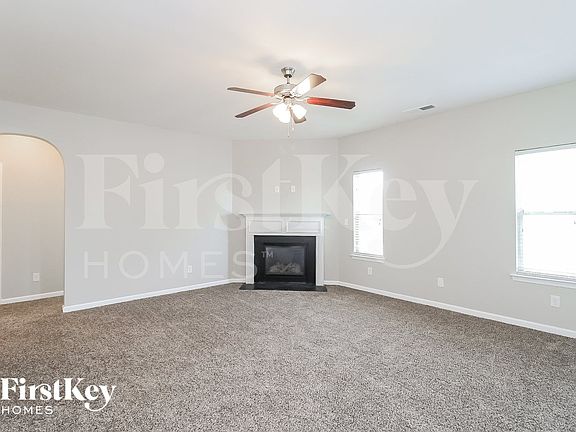 3rd image of 7807 Wrotham Cir