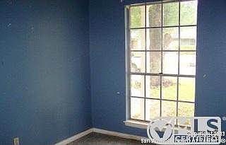 5th image of 5122 Village Ct