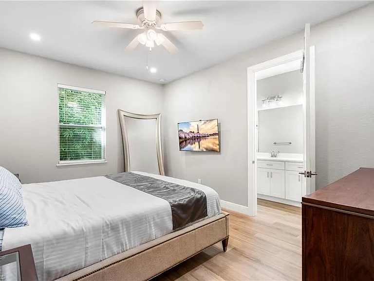 10004 Connecticut St — Photo 17