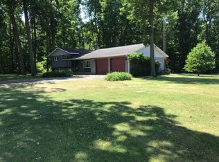 5200 Cronk Rd, Jonesville, MI 49250