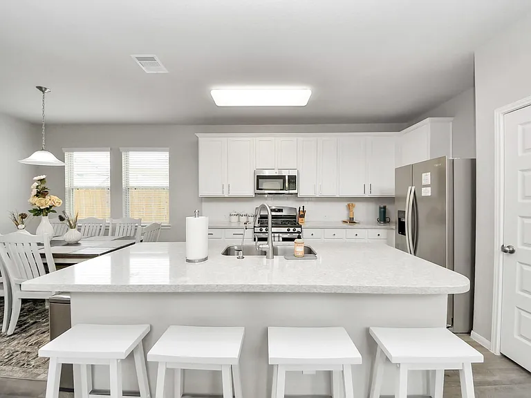 5324 Cj Walker Ln — Photo 10