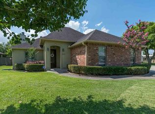 2957 8th St, Port Neches, TX 77651
