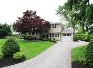 54 Sherwood Rd, Red Bank, NJ 07701