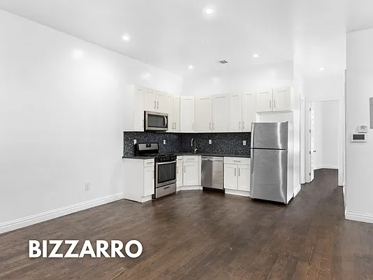 Rented by Bizzarro Agency | media 19