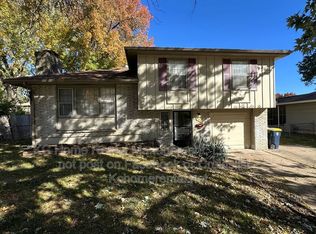 7906 E 93rd Ter, Kansas City, MO 64138