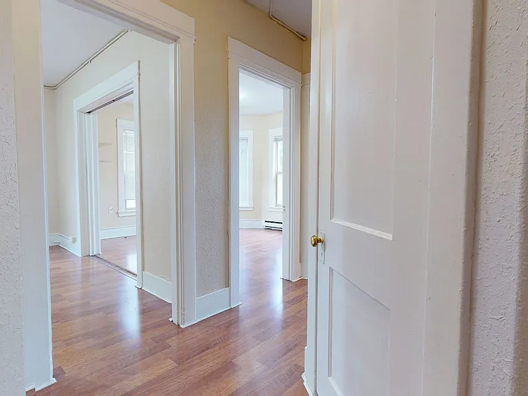 Roycroft Apartments — Photo 20