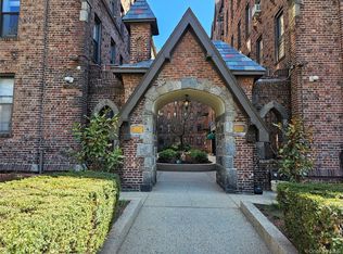 83-15 116th Street #3E, Richmond Hill, NY 11418