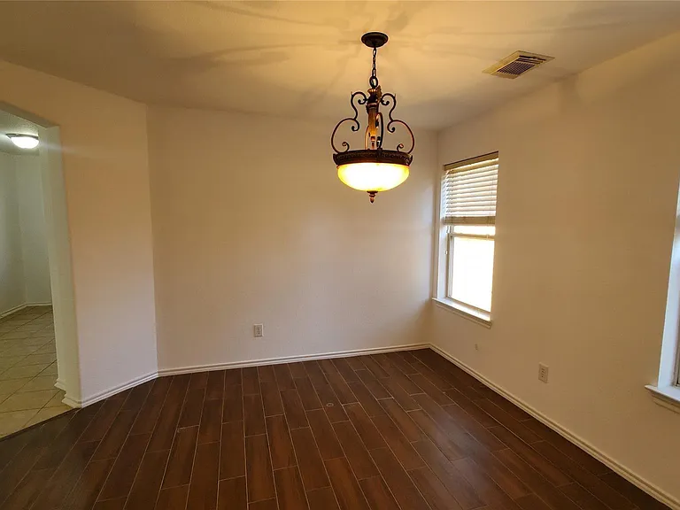 2814 Silver Point Ln — Photo 24