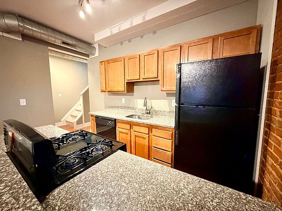 3rd image of 3947 Mintwood St #2