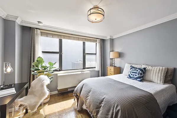 Sold by Compass | media 6