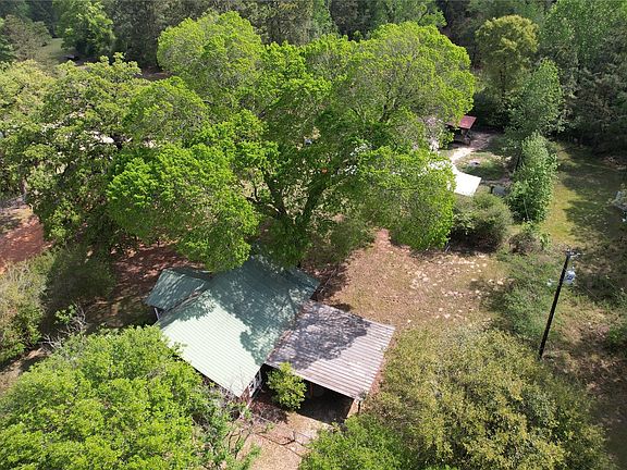 2nd image of 2266 Young Rd