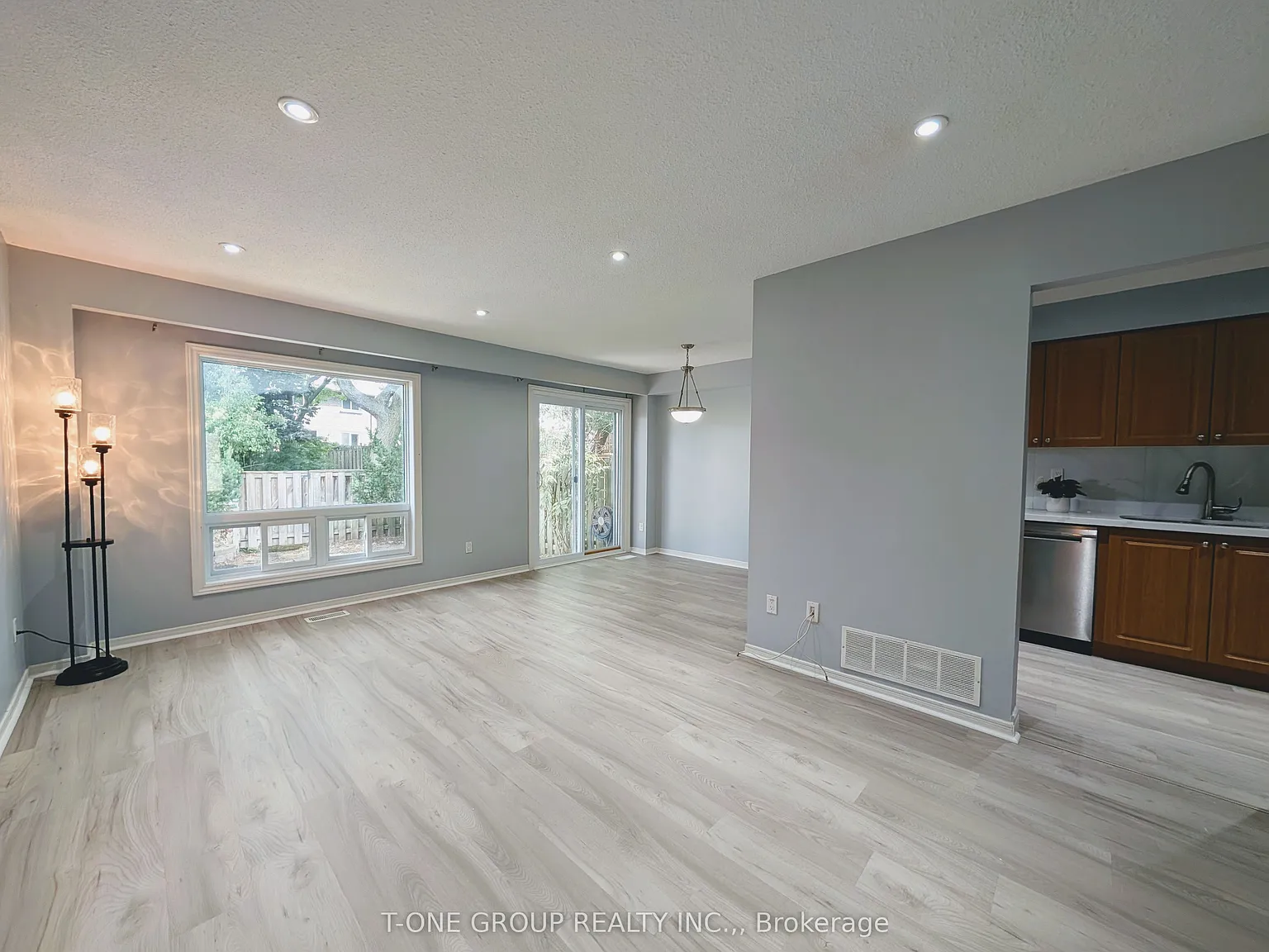 4 bed, $3,400 — Photo 3