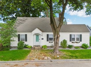 74 Bay Edge Dr, Worcester, MA 01604