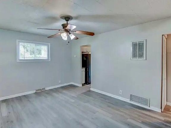 4th image of 3765 N Liverpool Rd #3765