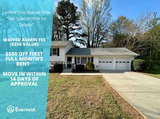 280 Summer Pond Trl, Lawrenceville, GA 30046