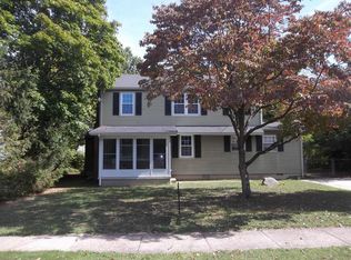 300 Peachtree Ln, Delanco, NJ 08075
