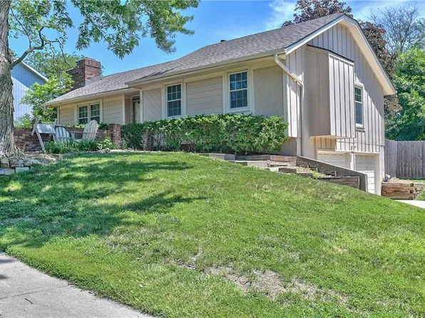 8515 NW Pomona Ave, Kansas City, MO 64153