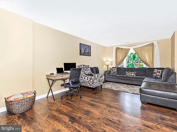3rd image of 13238 Bayberry Dr #31