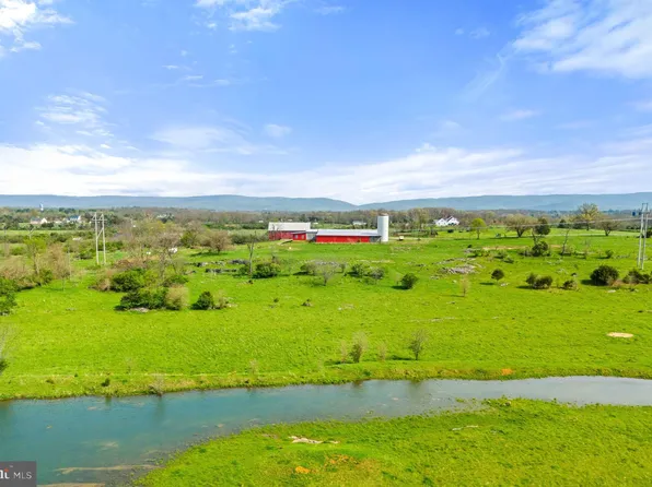 8760 John Mosby Hwy, Boyce, VA 22620