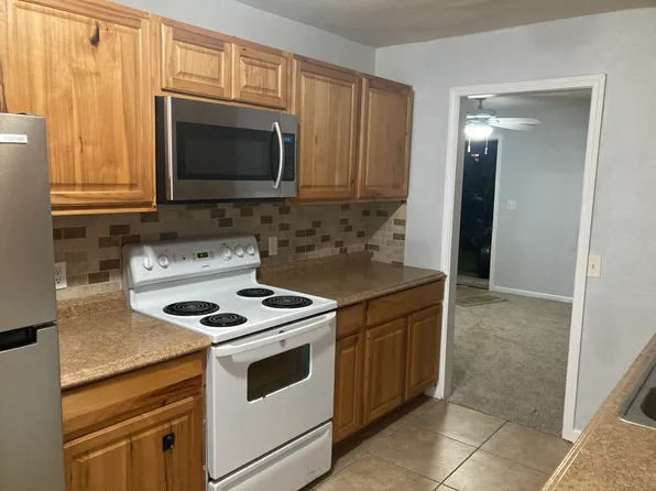 214 Maiden Ln, Crescent City, CA 95531