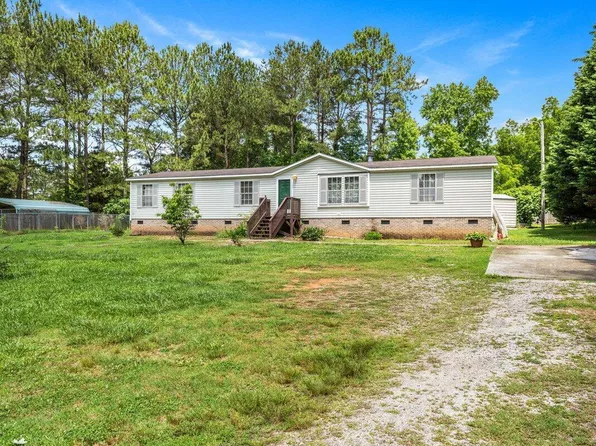 23 Avery Ln, Henderson, NC 27537