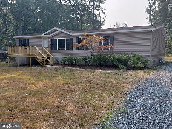 2nd image of 216 High Point Ln