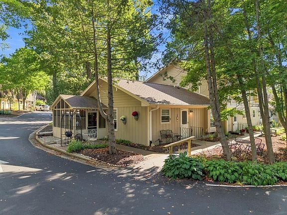 2nd image of 10701 Timber Ridge Cir #7D