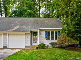 15144 Wintergreen Ct, Spring Lake, MI 49456