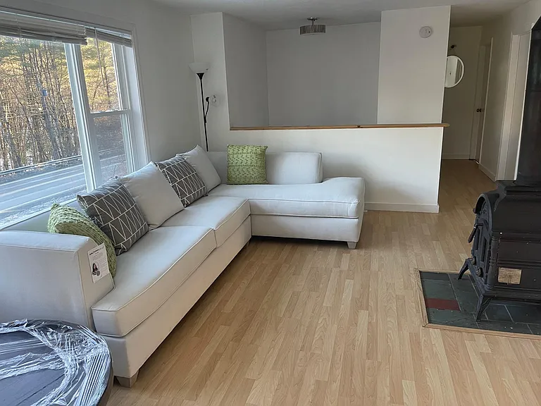 331 N Main St — Photo 27