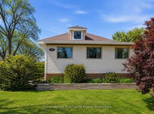 252 Sidney St, Quinte West, ON K8V2T4