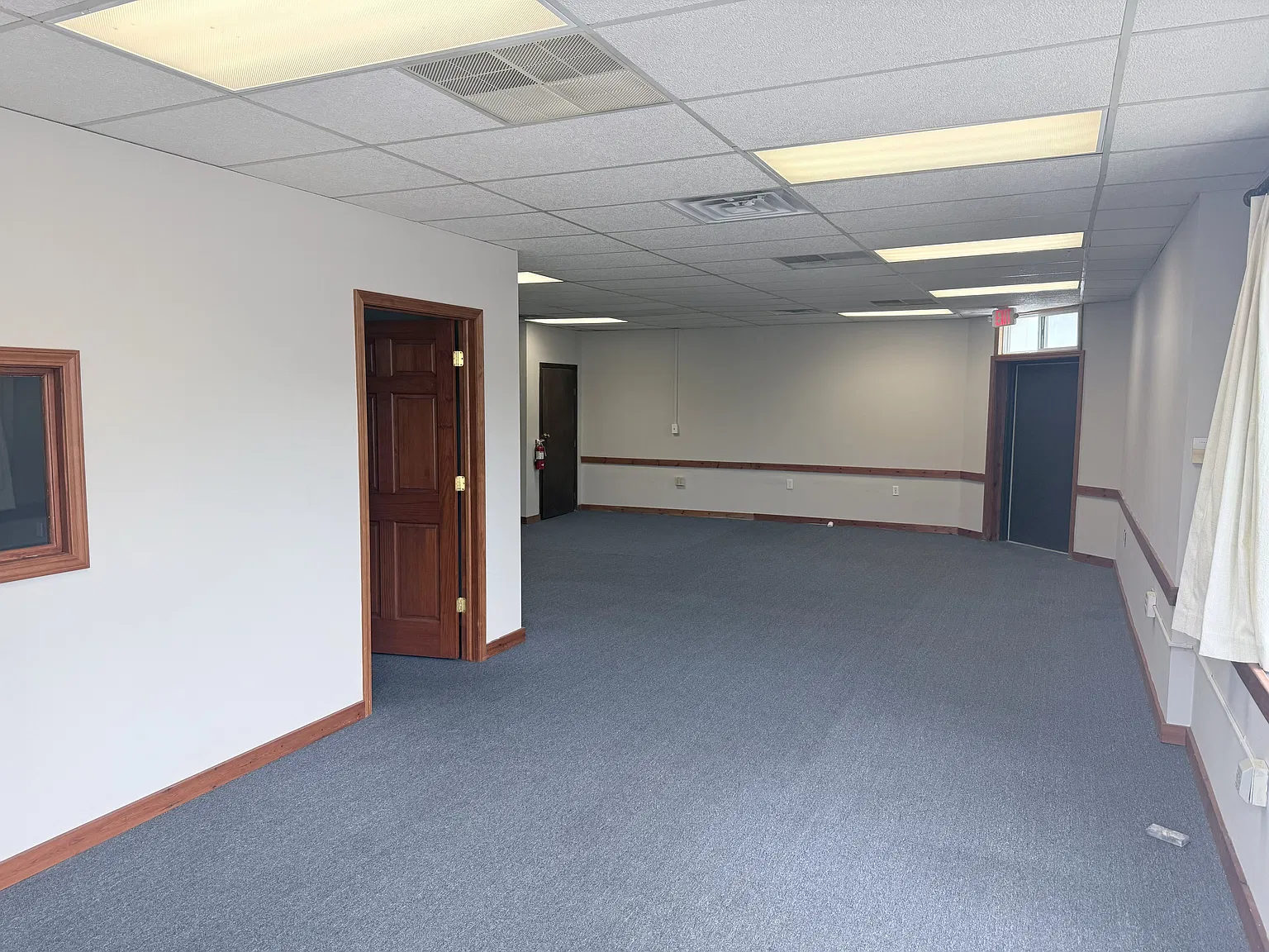 Studio, 1220 sqft, $1,695 — Photo 3