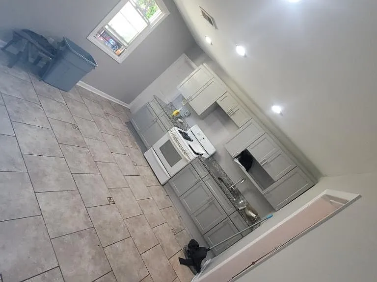 133 Smith St #2 — Photo 2