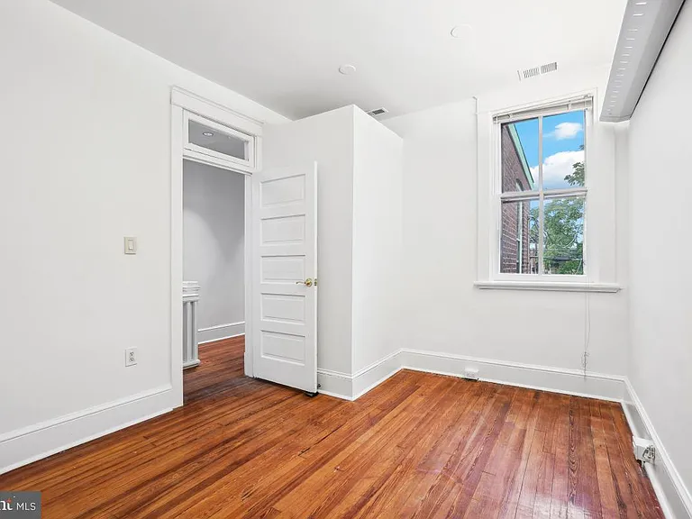 1411 King St #A — Photo 33