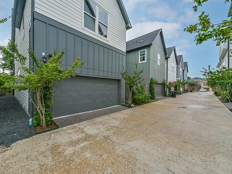5308 S Capitol St — Photo 34