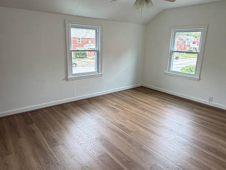 143 Orris St — Photo 10