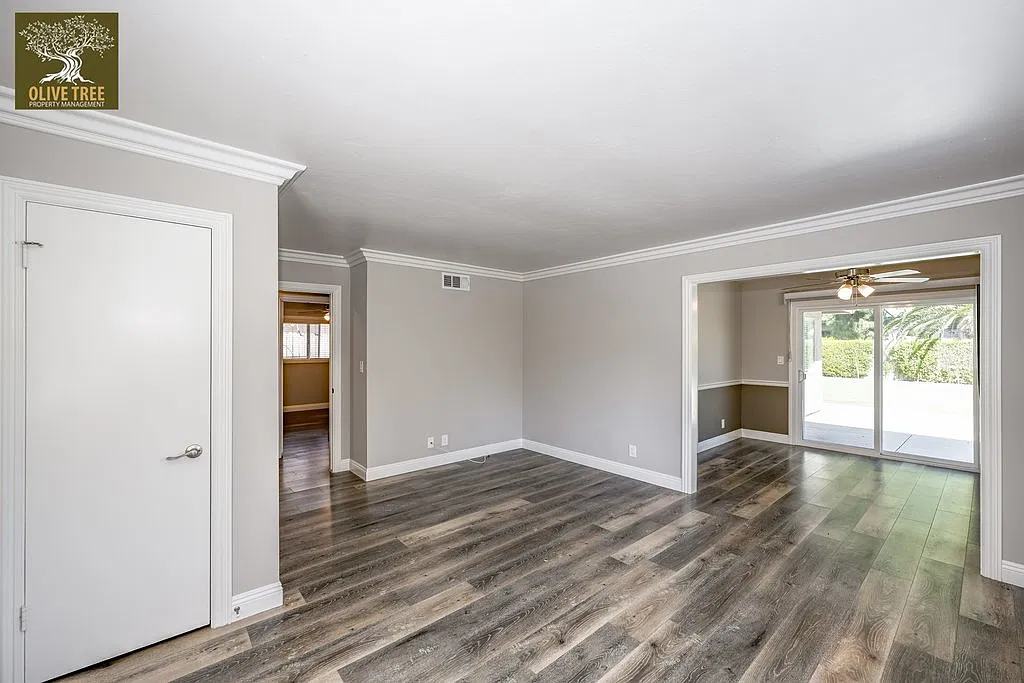 3 bed, 1500 sqft, $4,395 — Photo 2