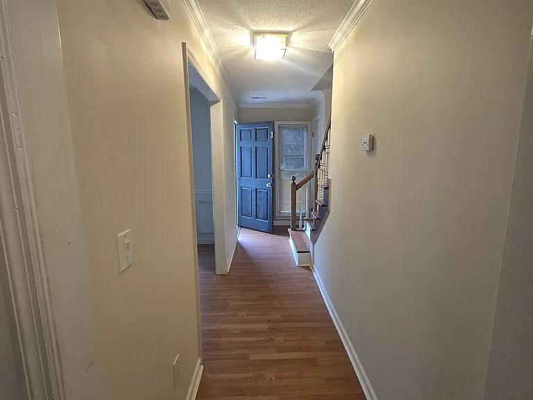3490 Runnymeade Dr — Photo 10