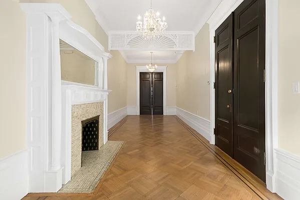 Rented by Compass | media 9