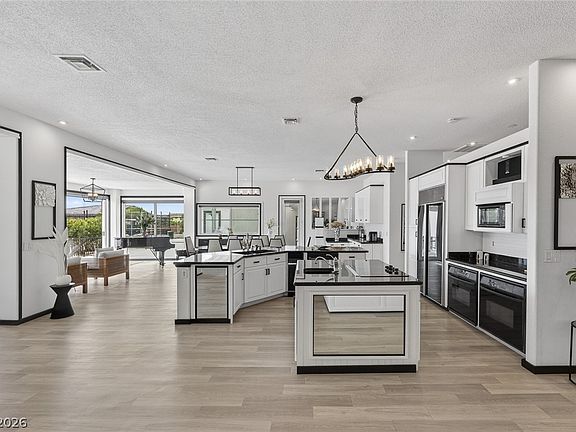 4th image of 5438 Sierra Brook Ct