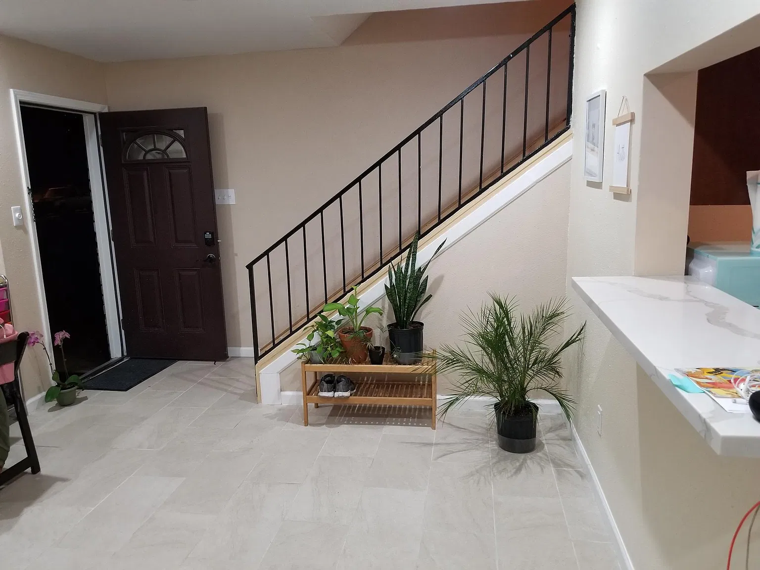 2 bed, 900 sqft, $1,400 — Photo 3