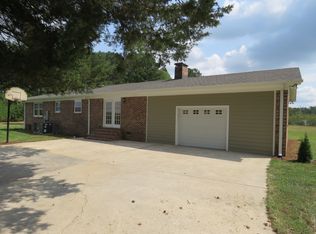 5959 Hindmon Rd, Fort Lawn, SC 29714