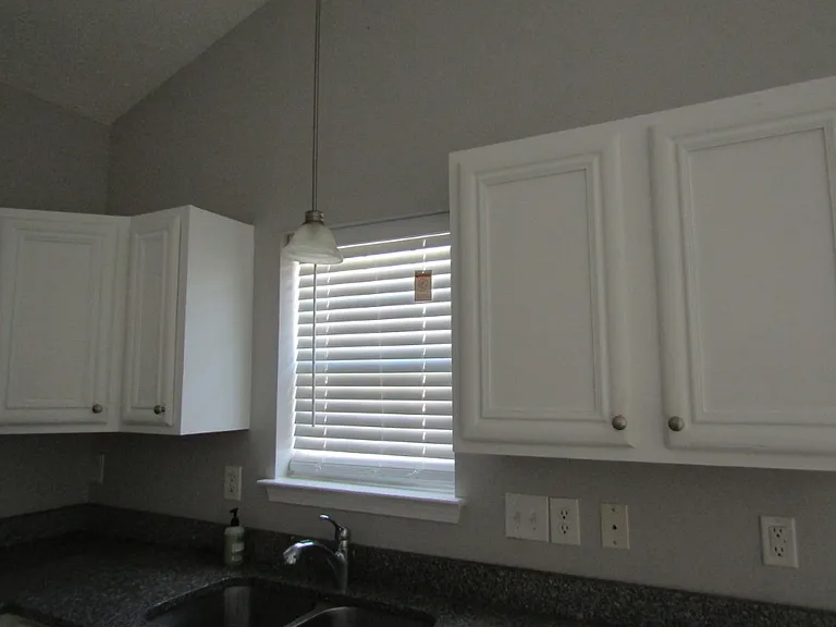 151 Heath Dr — Photo 8