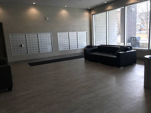 3rd image of 318 Spruce St #1809