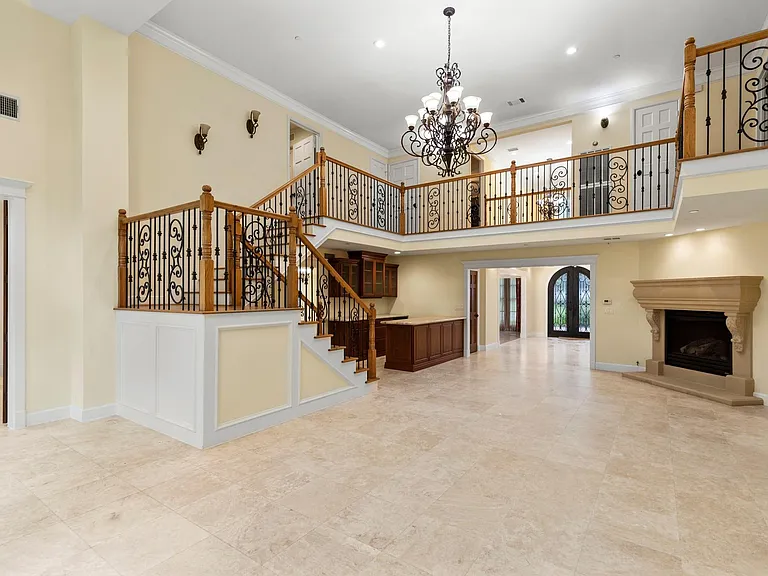 11518 Summerhill Ln — Photo 4