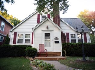 207 Rosebud Ave, Waterloo, IA 50701