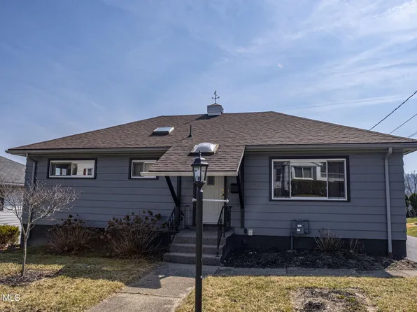 1210 Pine St, Hollidaysburg, PA 16648