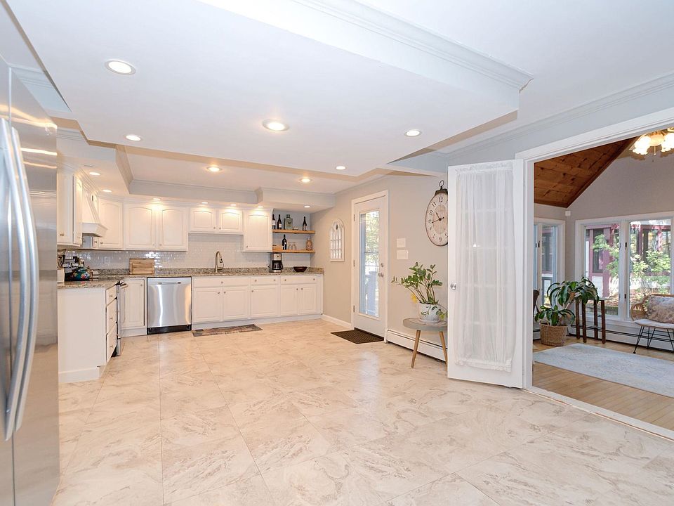 2 Hampshire Lane, Londonderry, NH 03053 Zillow