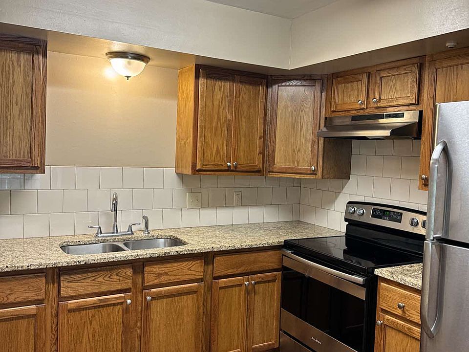 2nd image of 601 E Maryland Ave #208208