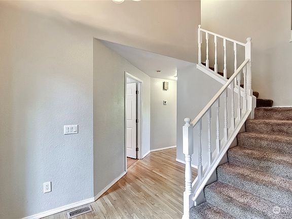 3rd image of 4206 74th Avenue SE